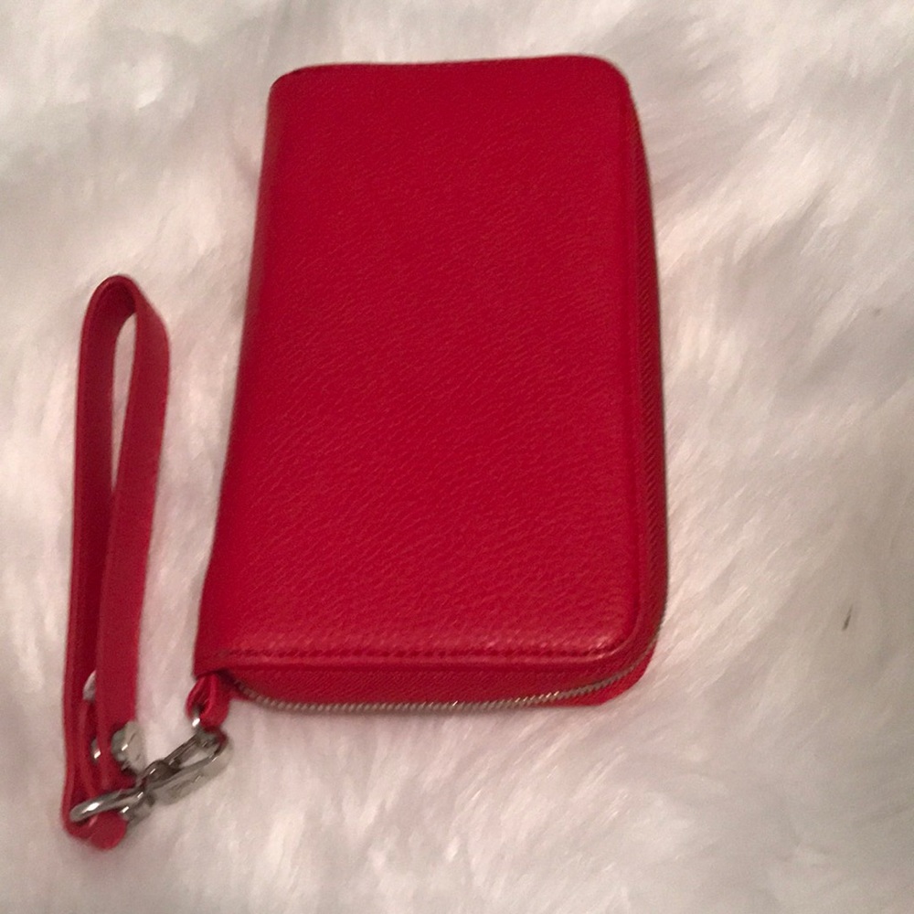 Thirty one Benjamin wallet